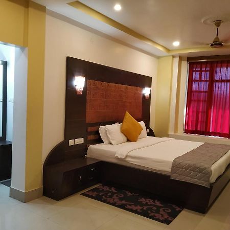 Hotel Sc Continental Itānagar Esterno foto