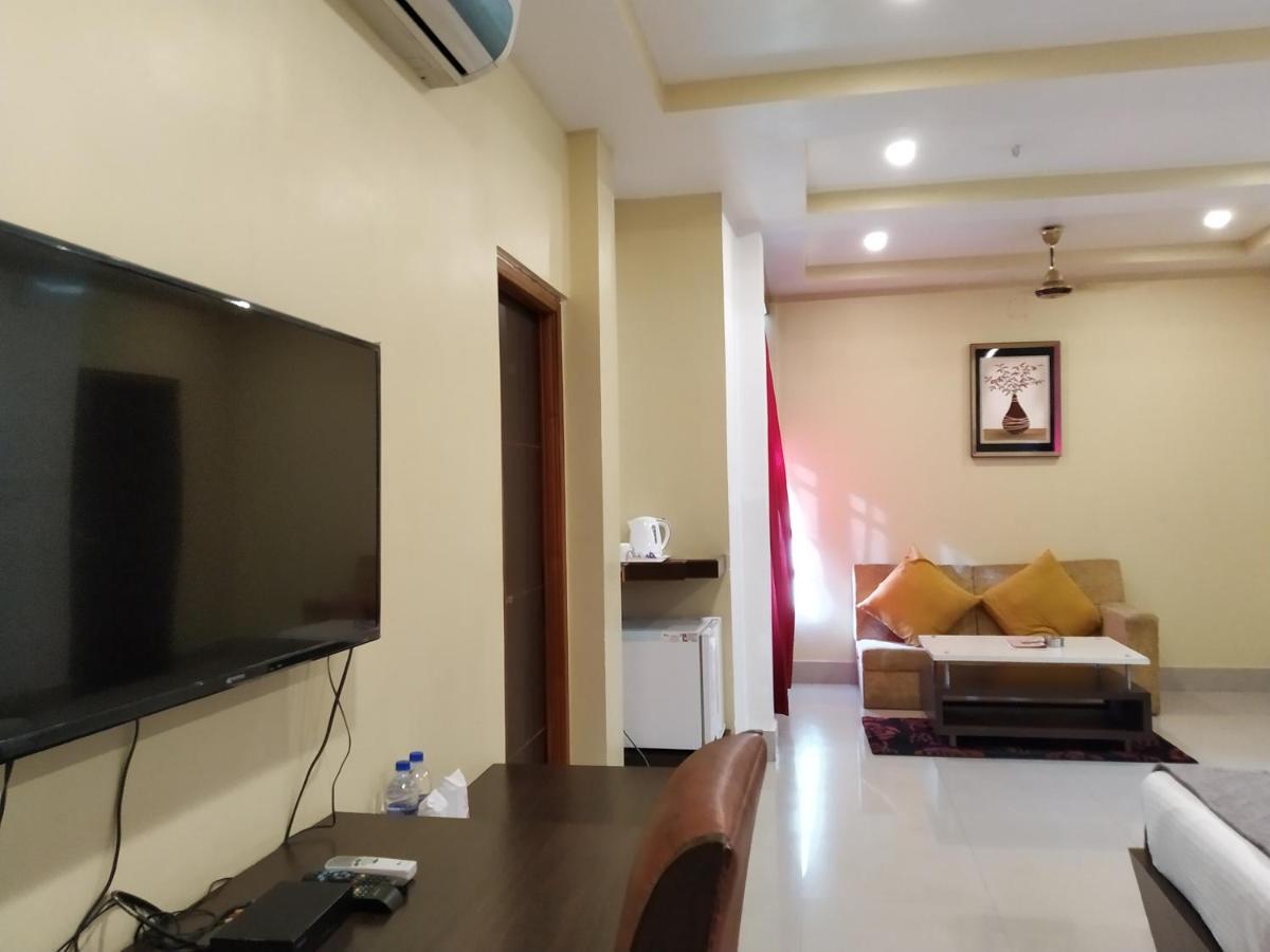 Hotel Sc Continental Itānagar Esterno foto