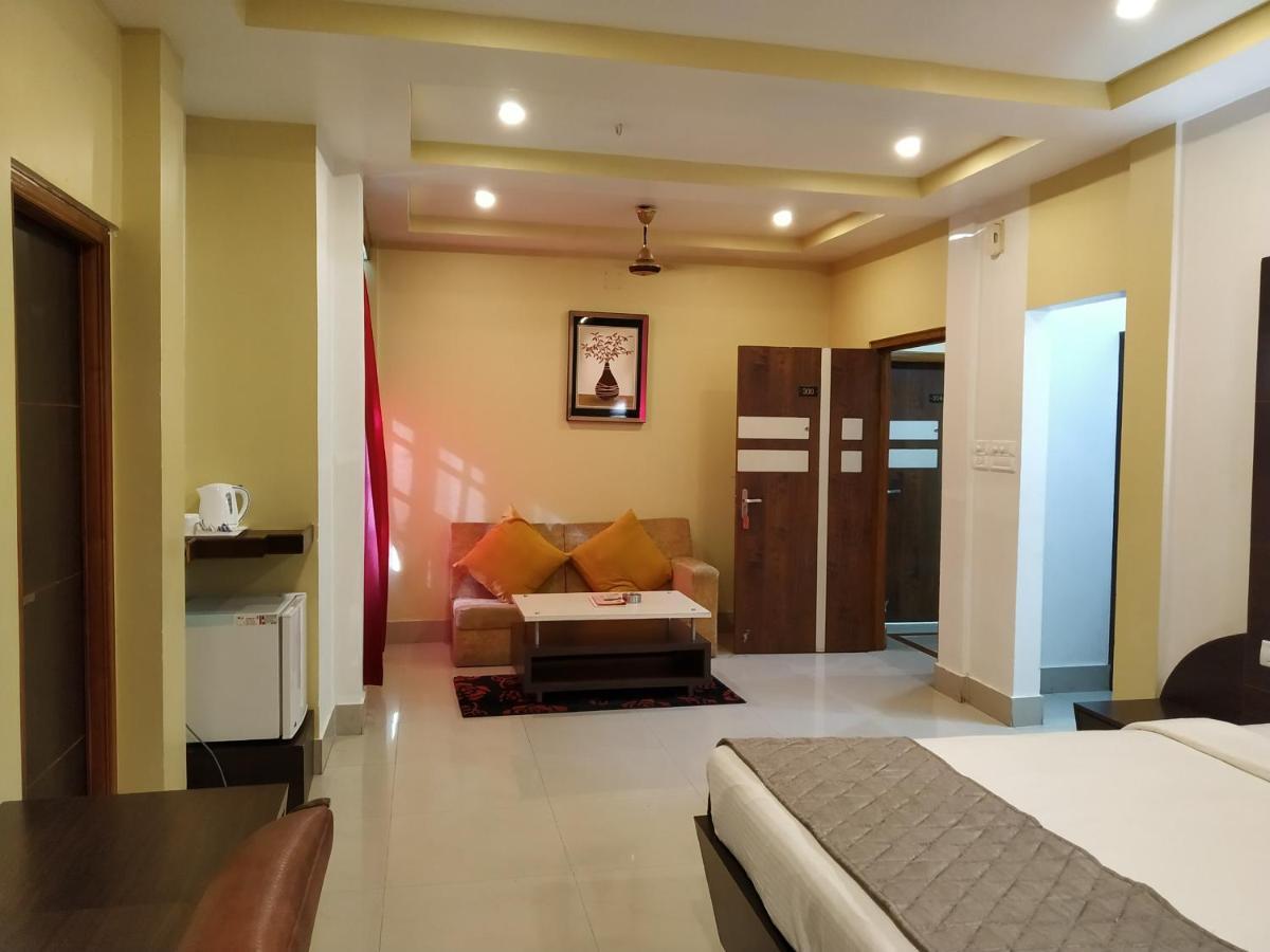 Hotel Sc Continental Itānagar Esterno foto